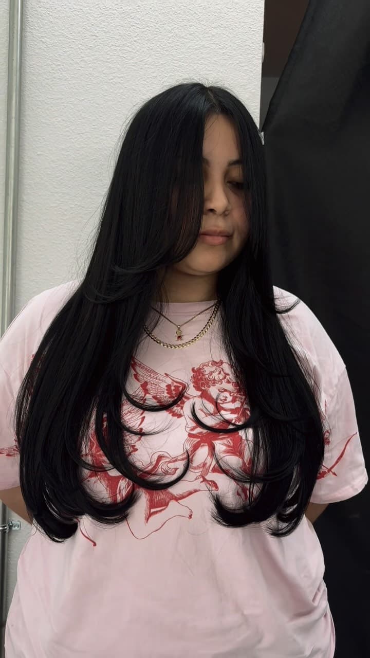 Glossy brunette color melt